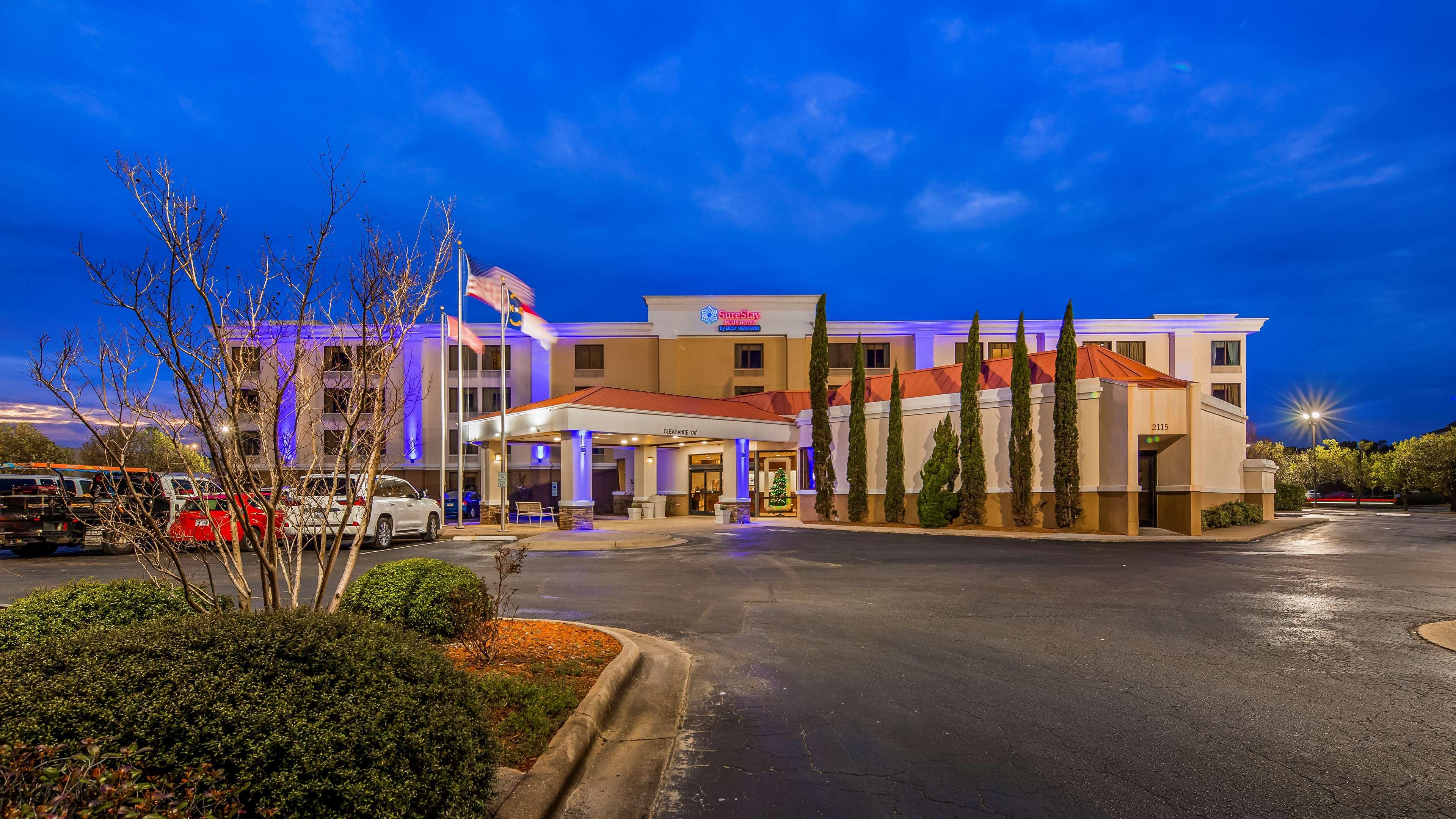 Clarion Pointe Jacksonville Near Camp Lejeune מראה חיצוני תמונה