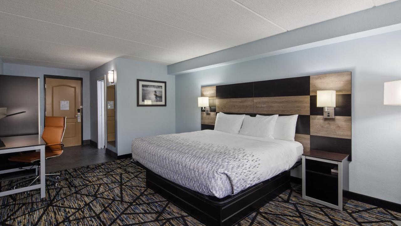 Clarion Pointe Jacksonville Near Camp Lejeune מראה חיצוני תמונה