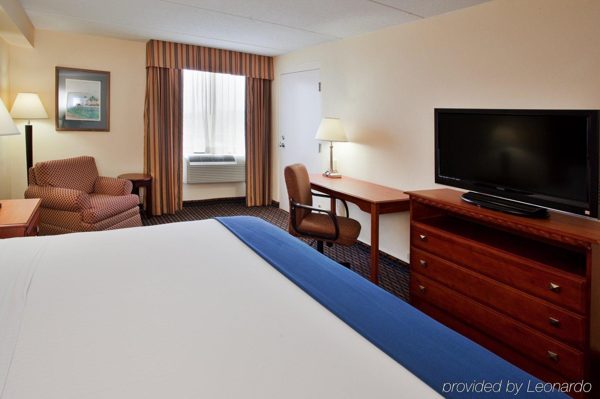 Clarion Pointe Jacksonville Near Camp Lejeune מראה חיצוני תמונה