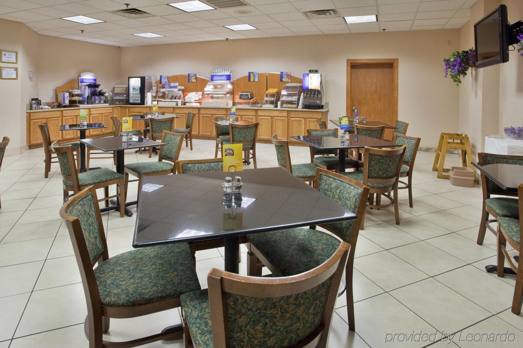 Clarion Pointe Jacksonville Near Camp Lejeune מסעדה תמונה