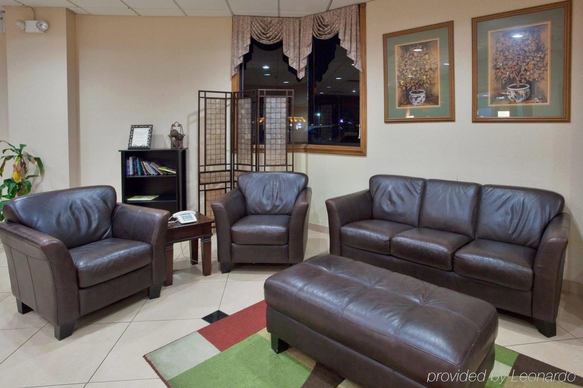 Clarion Pointe Jacksonville Near Camp Lejeune מראה פנימי תמונה
